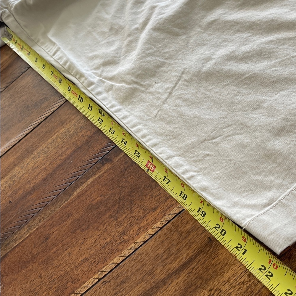 2 Tommy Hilfiger Capri pants size 4 white and khaki tan - Picture 14 of 16
